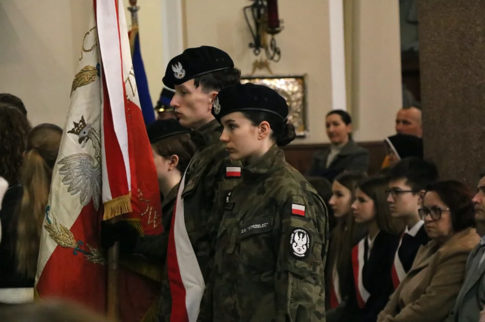 Uczczono pamięć ofiar Zbrodni Katyńskiej (ZDJĘCIA) - zdjęcie 14