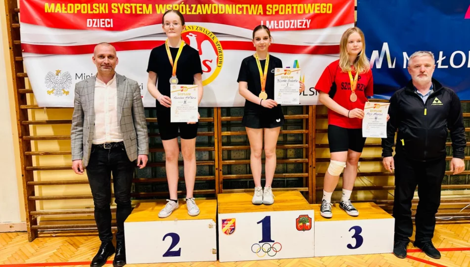 Dominacja w regionie utrzymana: sportowe sukcesy uczniów z naszego powiatu - zdjęcie 1