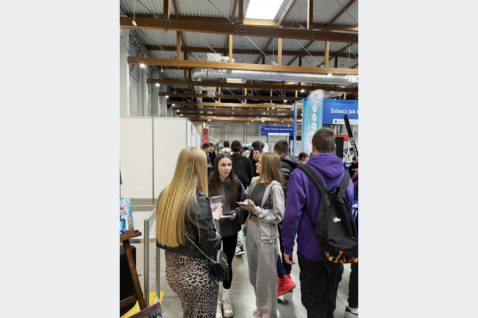 ZSTI na Targach EXPO z lokalną marką Zagórzańskie Dziedziny - zdjęcie 17