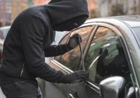 Czy Twój samochód jest bezpieczny? Sprawdź jak kradnie się samochody - zdjęcie główne