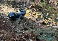 Quad przewrócił się na szlaku - kierujący trzeźwy, miał zgodę na wjazd - zdjęcie główne