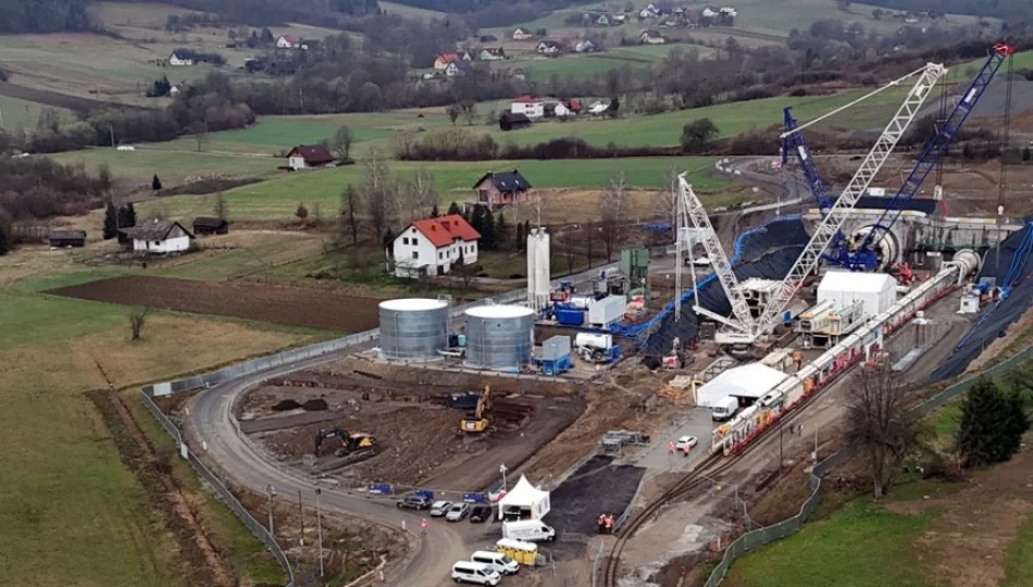Największa inwestycja kolejowa na południu Polski (WIDEO) - zdjęcie 1