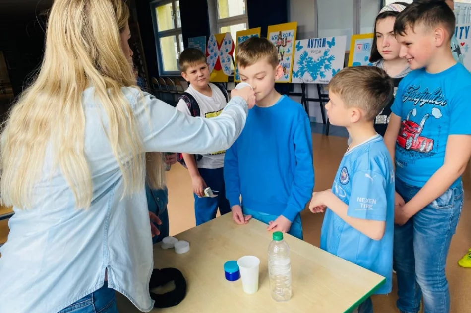 Światowy Dzień Świadomości Autyzmu w ZSP nr 4 - zdjęcie 6