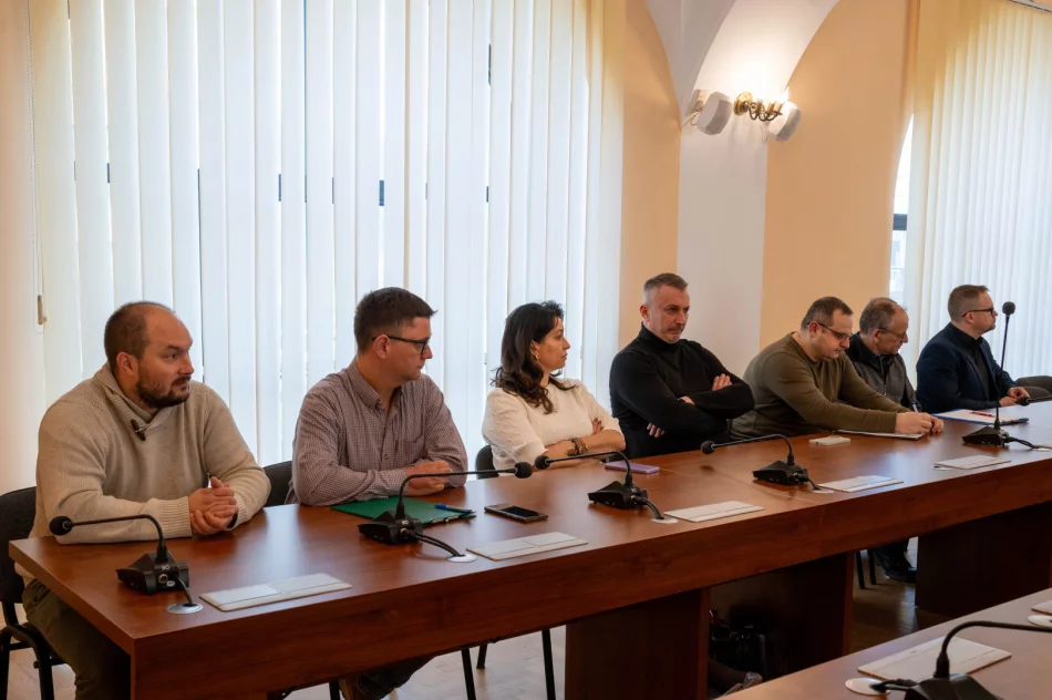 Posiedzenie Powiatowego Zespołu Zarządzania Kryzysowego - zdjęcie 2