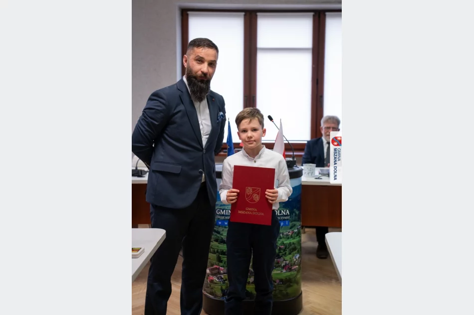 Władze gminy nagrodziły sportowców - zdjęcie 7