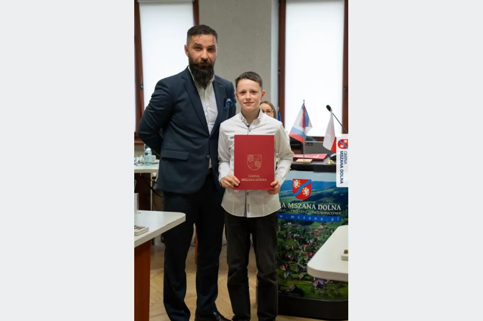 Władze gminy nagrodziły sportowców - zdjęcie 9