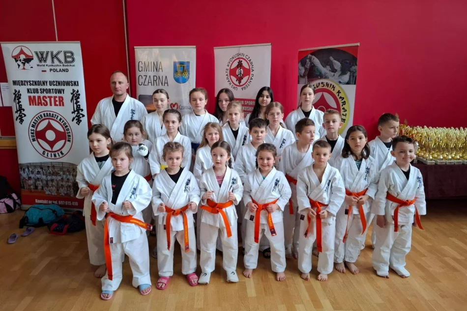 Sukces zawodników z Klubu Karate Kyokushin Stara Wieś na turnieju w Brzostku - zdjęcie 5