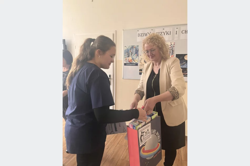 Młodzi fotografowie pokazali „Dziwy Fizyki i Chemii” - zdjęcie 8