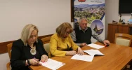 Podpisano umowę na budowę chodnika przy ulicy Polnej - zdjęcie 3