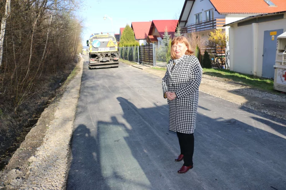 Trwają prace związane z przebudową i rozbudową dróg oraz budową mostu - zdjęcie 3
