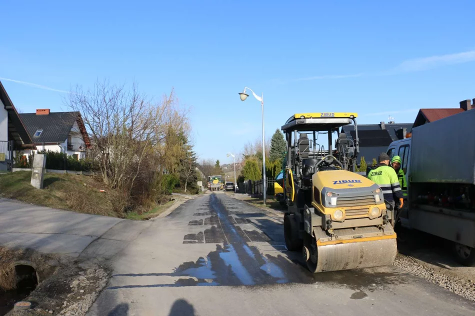 Trwają prace związane z przebudową i rozbudową dróg oraz budową mostu - zdjęcie 8