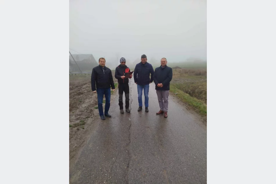 Przekazanie placu budowy pod remont drogi w Starej Wsi - zdjęcie 5