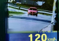 Rekordzista jechał 120 km/h w terenie zabudowanym - zdjęcie główne