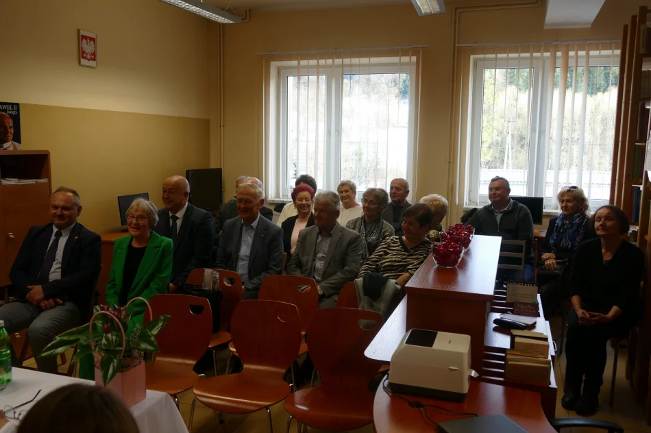 Spotkanie autorskie z Józefem Michalikiem „Refleksje nad życiem" - zdjęcie 4