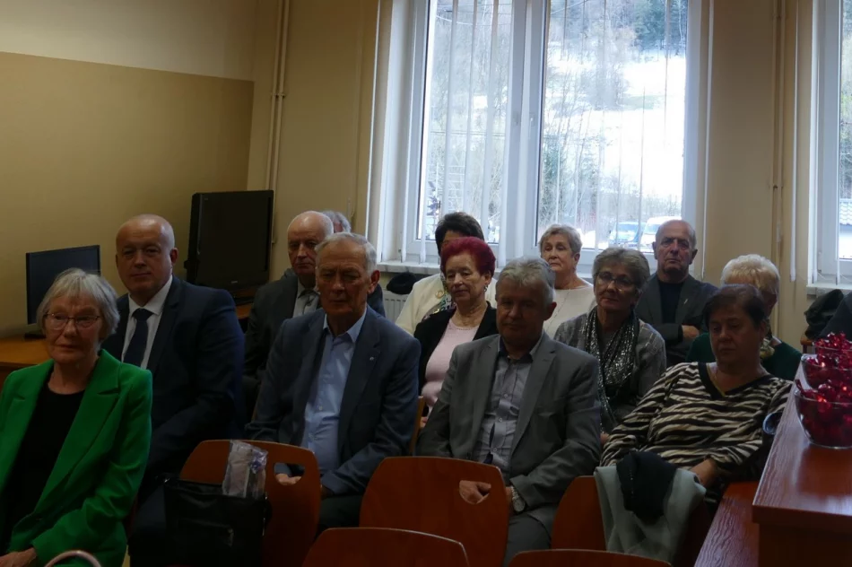 Spotkanie autorskie z Józefem Michalikiem „Refleksje nad życiem" - zdjęcie 8