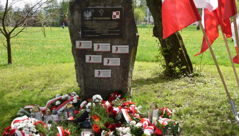 Uczczą pamięć ofiar  - zdjęcie 1