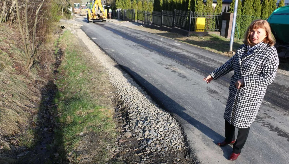 Trwa rozbudowa dróg i budowa mostu/fot.: UM Limanowa