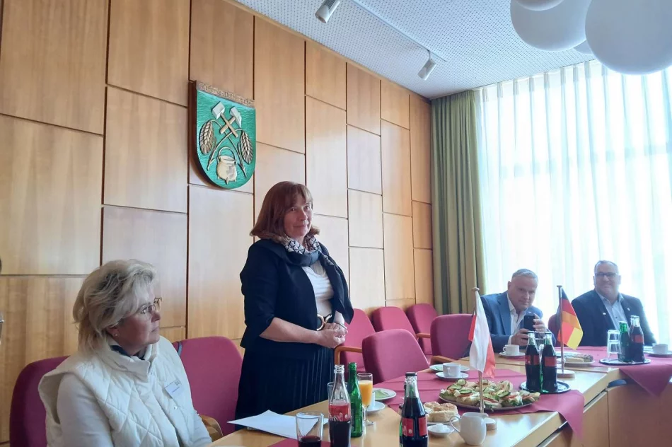 Delegacja z wizytą w partnerskim mieście  - zdjęcie 2