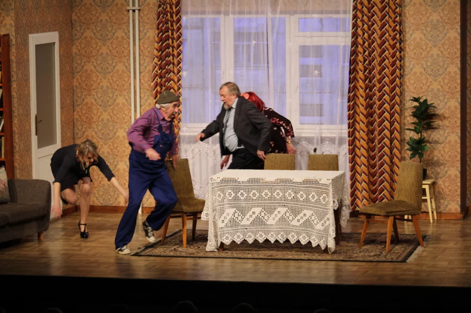 Teatr Robotniczy wystąpił ze spektaklem „Wykapany zięć” - zdjęcie 8