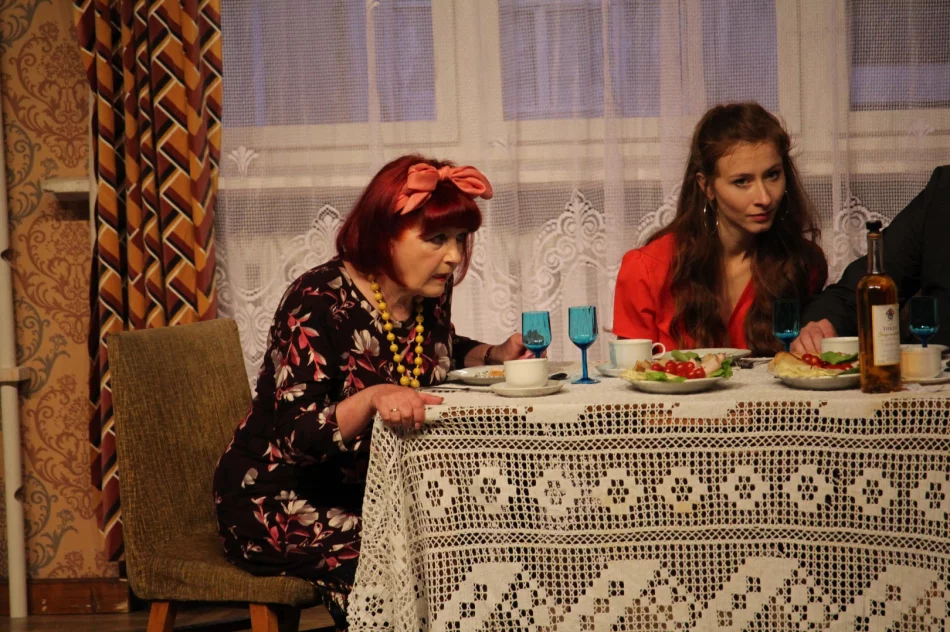 Teatr Robotniczy wystąpił ze spektaklem „Wykapany zięć” - zdjęcie 9
