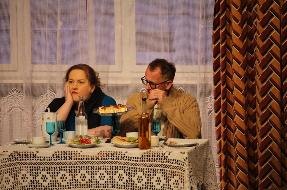 Teatr Robotniczy wystąpił ze spektaklem „Wykapany zięć” - zdjęcie 16