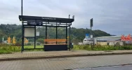 Autobusy będą zatrzymywać się na jezdni. Większe korki na ruchliwej drodze - zdjęcie 2