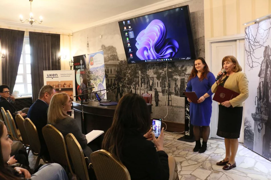 W Muzeum Regionalnym odbyła się konferencja naukowa „PALIMPSEST ZIEMI LIMANOWSKIEJ. HISTORIA – KULTURA – DZIEDZICTWO” - zdjęcie 5