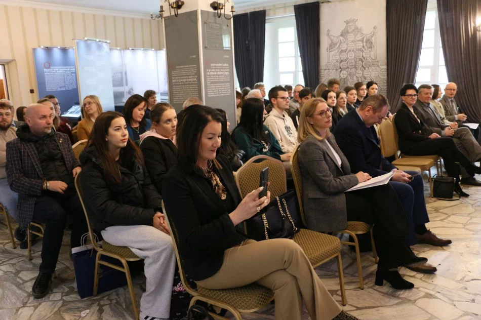 W Muzeum Regionalnym odbyła się konferencja naukowa „PALIMPSEST ZIEMI LIMANOWSKIEJ. HISTORIA – KULTURA – DZIEDZICTWO” - zdjęcie 7