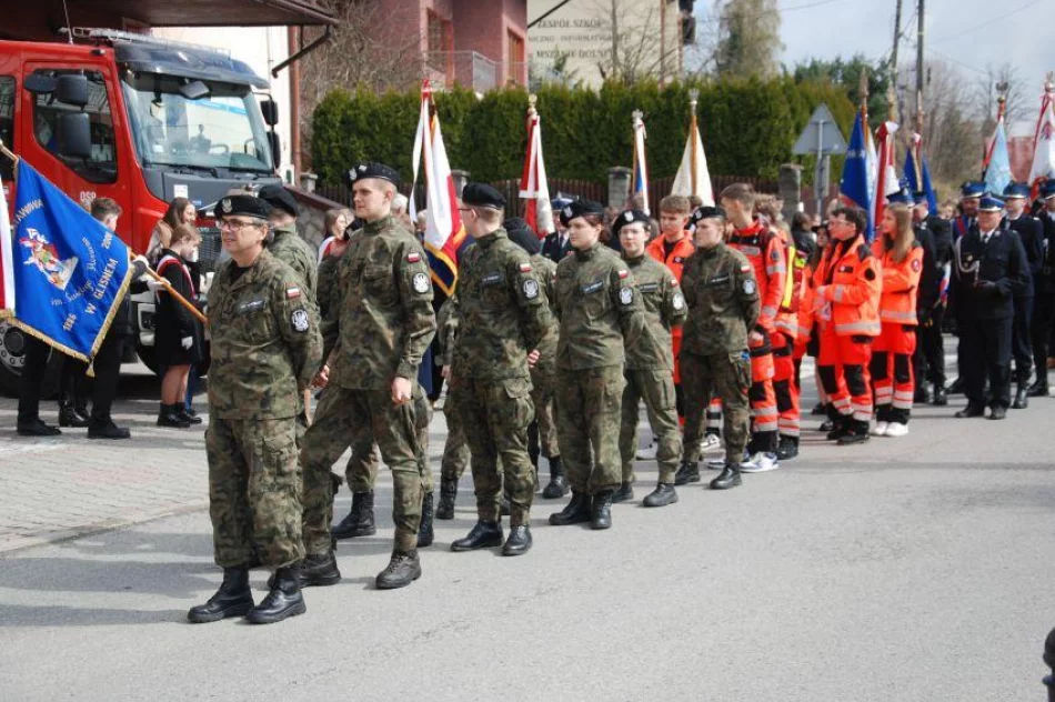 Uczczono ofiary Katynia i katastrofy smoleńskiej (ZDJĘCIA) - zdjęcie 3