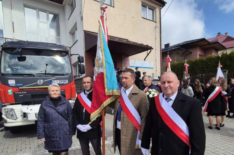 Uczczono ofiary Katynia i katastrofy smoleńskiej (ZDJĘCIA) - zdjęcie 5