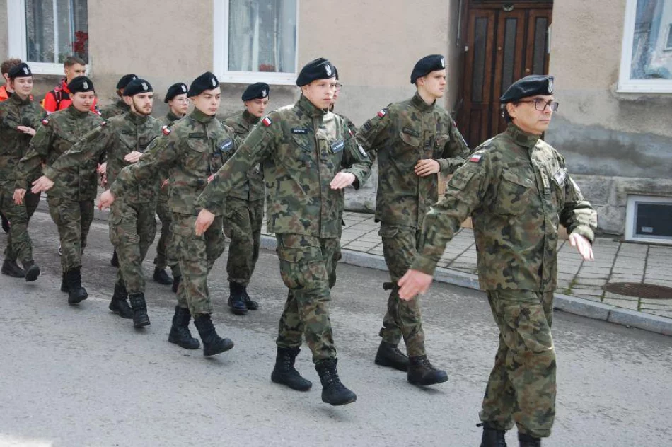 Uczczono ofiary Katynia i katastrofy smoleńskiej (ZDJĘCIA) - zdjęcie 20