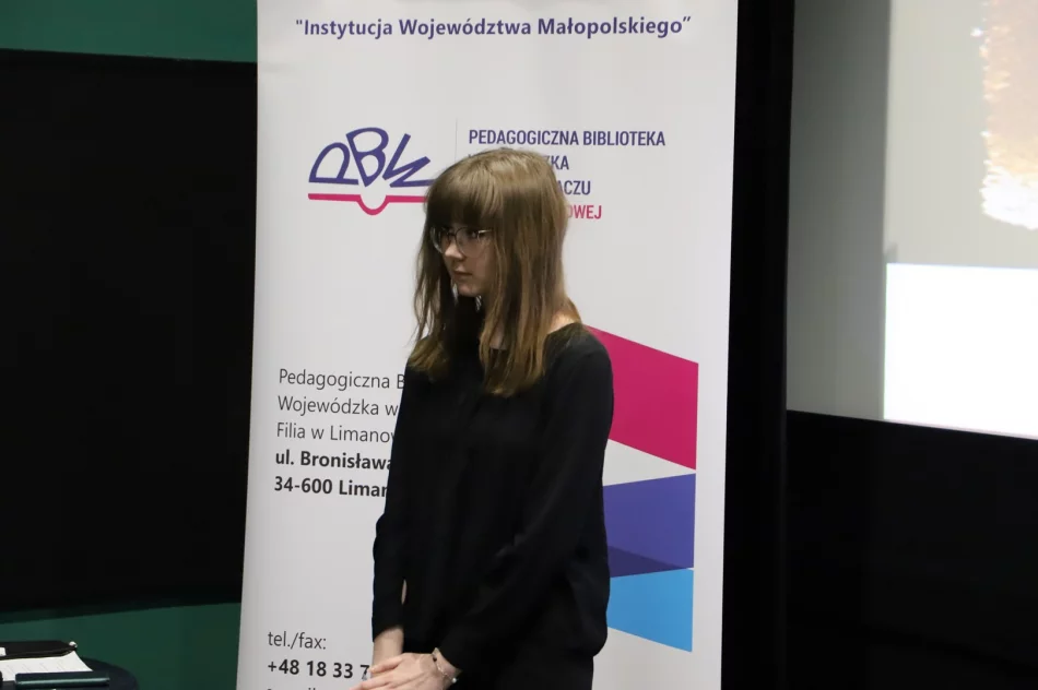 VI Ogólnopolski Konkurs Plastyczny „W kręgu poezji i prozy lagrowej więźniarek KL Ravensbrück" - zdjęcie 17