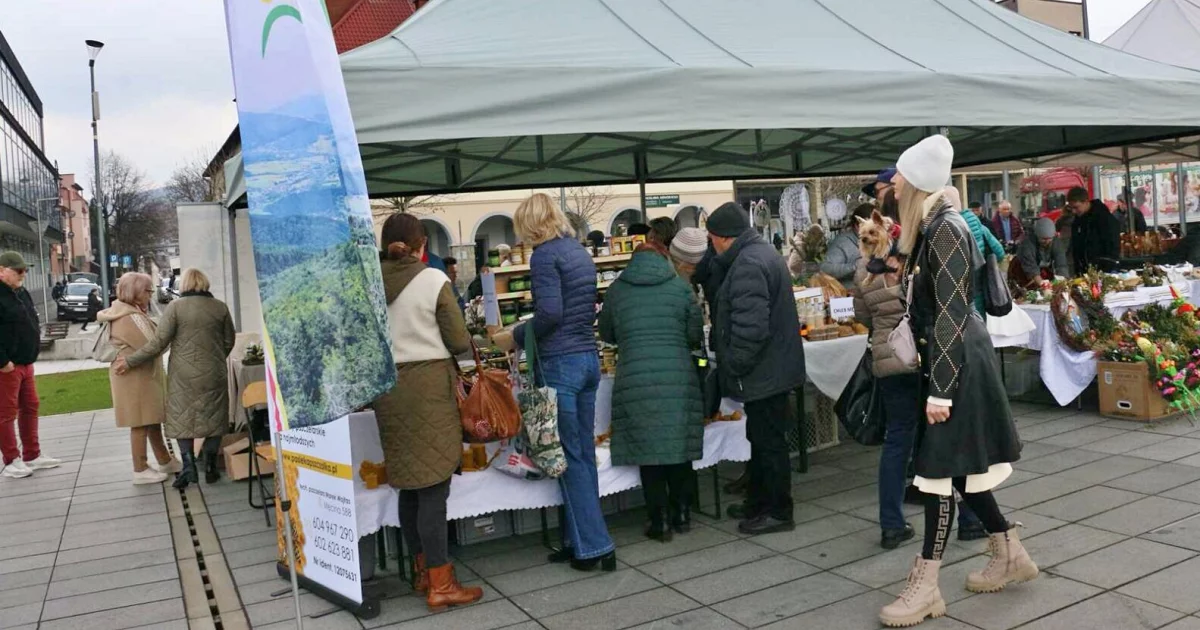 V Kiermasz Wielkanocny na limanowskim rynku (ZDJĘCIA)