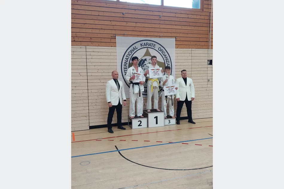 4 medale dla zawodników Limanowskiego Klubu Kyokushin Karate na International German Championship IKO Nakamura - zdjęcie 4