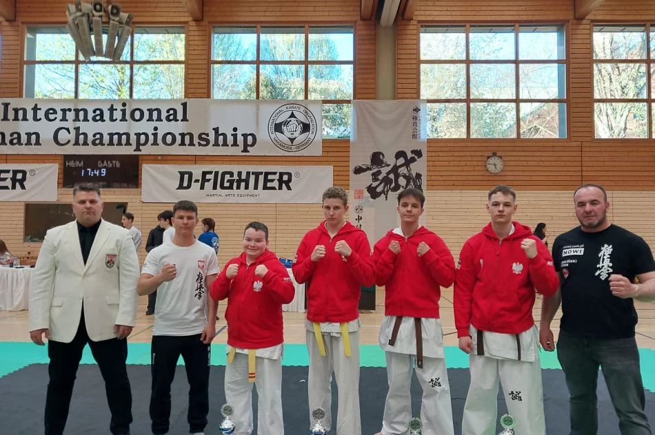 4 medale dla zawodników Limanowskiego Klubu Kyokushin Karate na International German Championship IKO Nakamura - zdjęcie 9