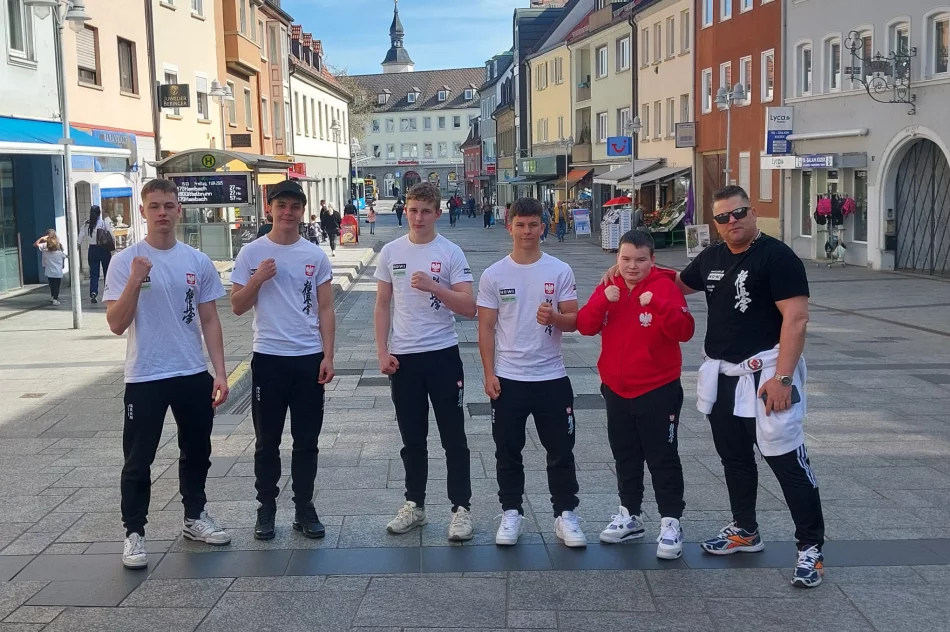 4 medale dla zawodników Limanowskiego Klubu Kyokushin Karate na International German Championship IKO Nakamura - zdjęcie 13