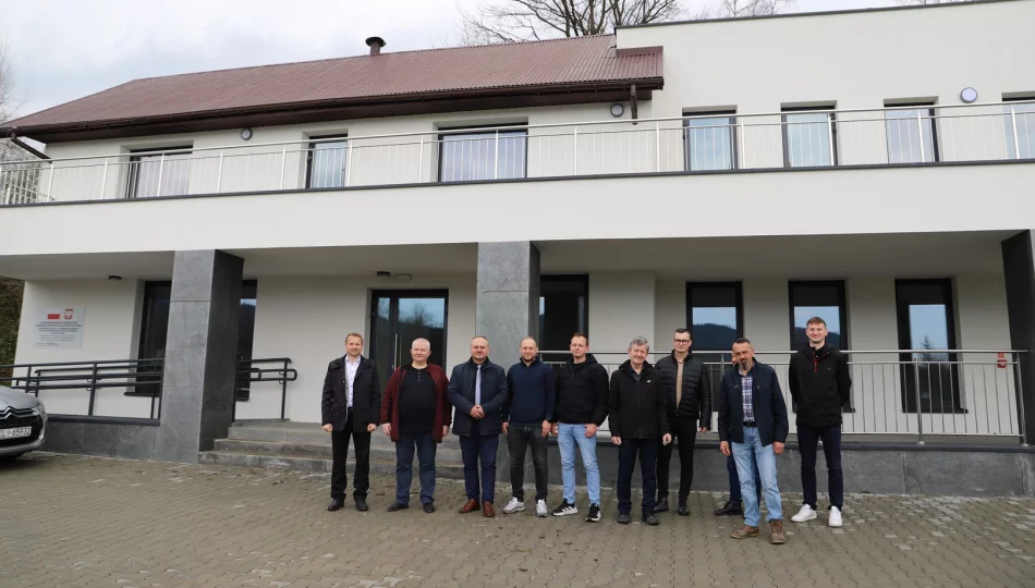 Odebrano budynek wielofunkcyjny przy stadionie sportowym w Mordarce - zdjęcie 1