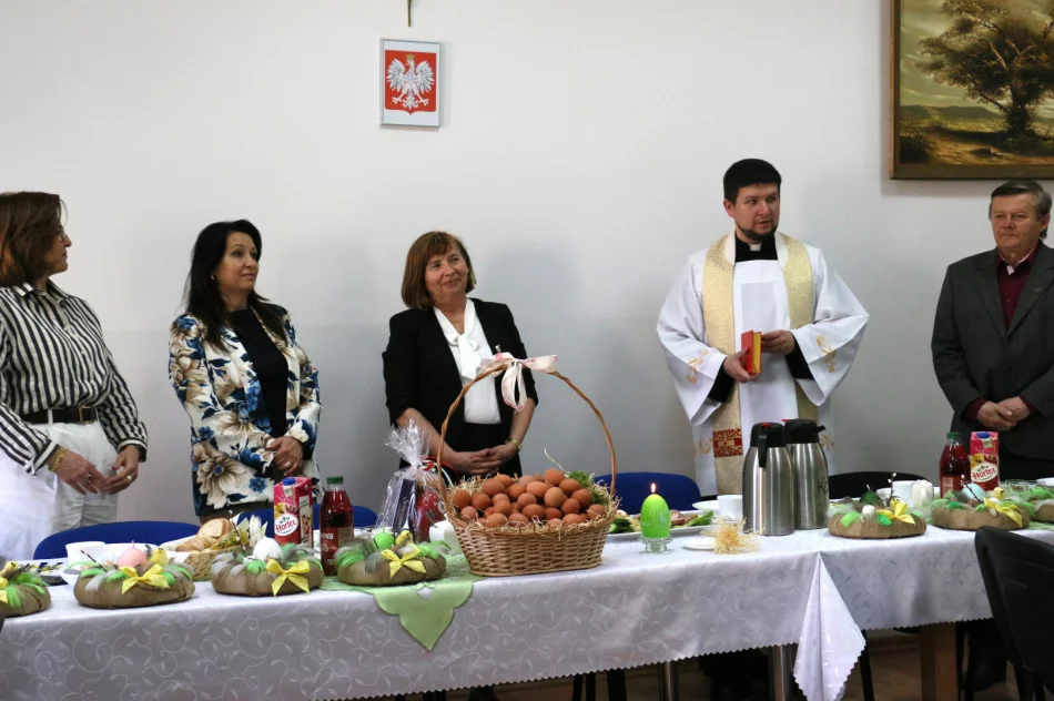 Wielkanocne spotkanie w Dziennym Domu „Senior+” w Limanowej - zdjęcie 14
