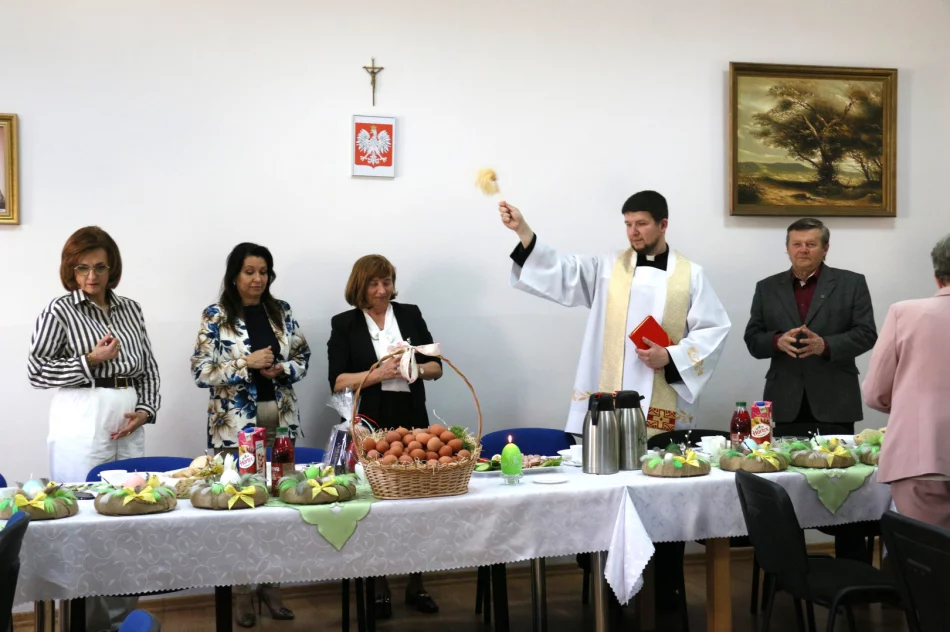 Wielkanocne spotkanie w Dziennym Domu „Senior+” w Limanowej - zdjęcie 15