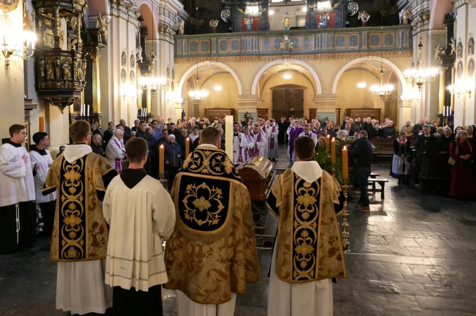 “Nic nie wskazywało, że ostatnia słabość okaże się śmiertelna” - zdjęcie 15