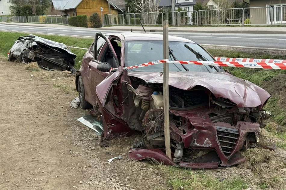 Groźny wypadek: auta rozbite, uczestnicy wyszli cało (ZDJĘCIA) - zdjęcie 2
