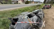 Groźny wypadek: auta rozbite, uczestnicy wyszli cało (ZDJĘCIA) - zdjęcie 5