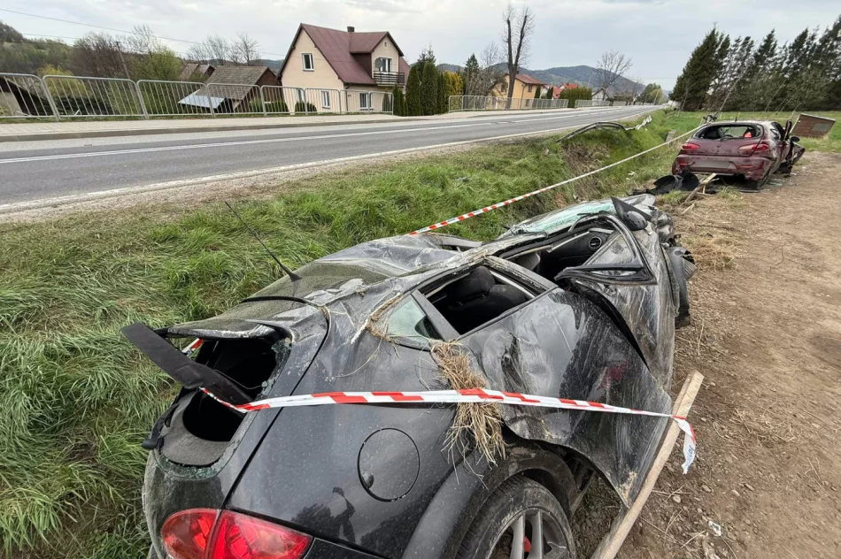Groźny wypadek: auta rozbite, uczestnicy wyszli cało (ZDJĘCIA) - zdjęcie 5