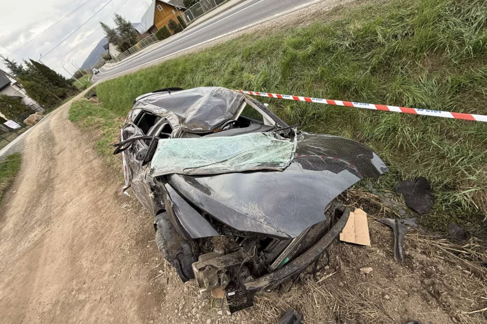Groźny wypadek: auta rozbite, uczestnicy wyszli cało (ZDJĘCIA) - zdjęcie 7