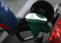 Weszło w życie część przepisów pozwalających na obniżenie cen paliw; zmiana cen na stacjach najwcześniej we wtorek - zdjęcie główne