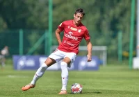 Strzelił w III lidze, czeka na powrót do składu Wisły Kraków - zdjęcie główne