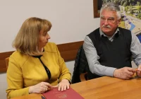 Powstanie nowy chodnik - miasto podpisało umowę z wykonawcą - zdjęcie główne