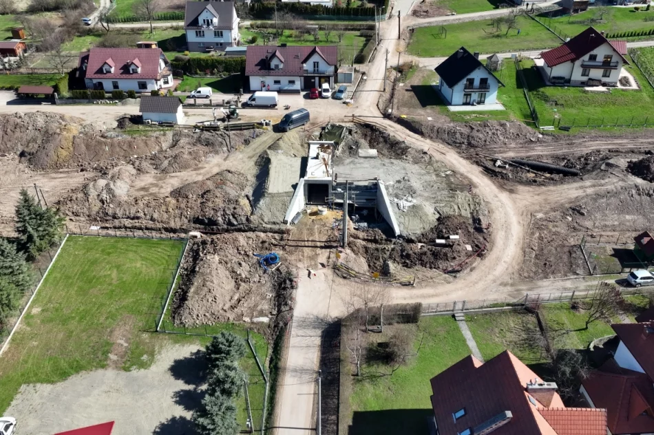 Zobacz z lotu ptaka postępy prac na linii kolejowej (ZDJĘCIA) - zdjęcie 6