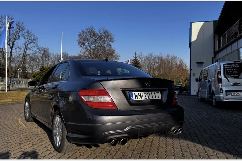Mercedes-Benz C220 CDI W204 – zadbany egzemplarz z pełną historią serwisową! - zdjęcie 3