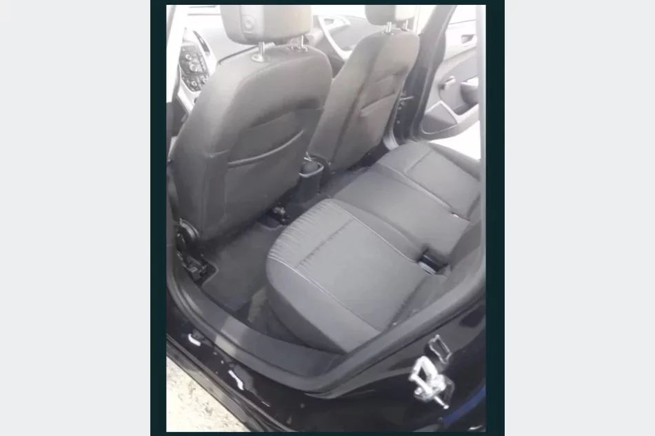 Opel Astra 1.4 Turbo 2011 – Kombi, Benzyna, 198 000 km - zdjęcie 4